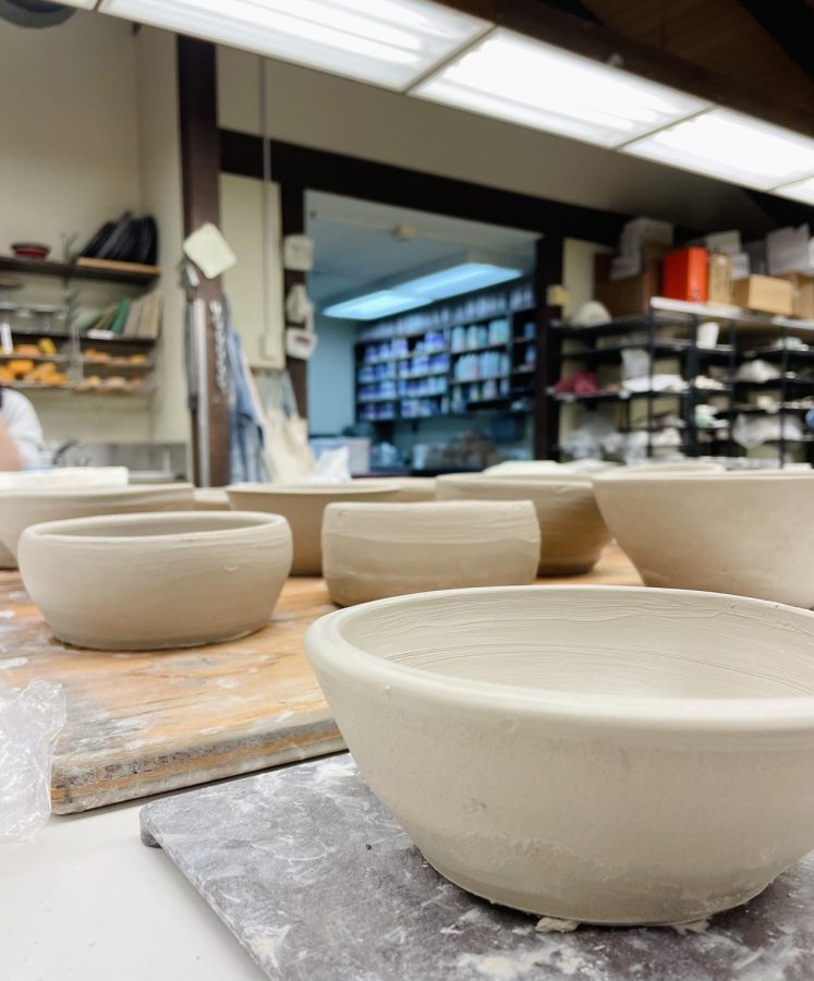 Students and Faculty ‘get their hands dirty’: Junior Caleigh D.’s Ceramics Bowl-A-Thon Workshop Makes its Debut